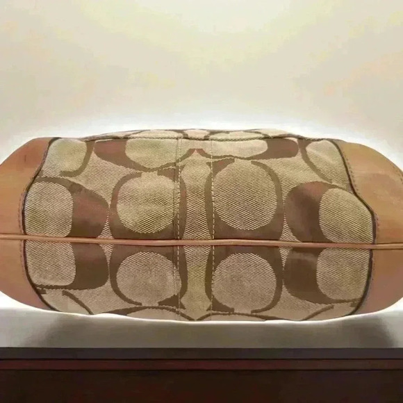 COACH Ergo shoulder Hobo in signature canvas tan/brown - Picture 11 of 14